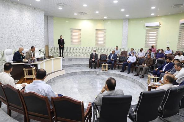 رئيس الجامعة يلتقي مدراء اقسام رئاسة الجامعة والمراكز البحثية